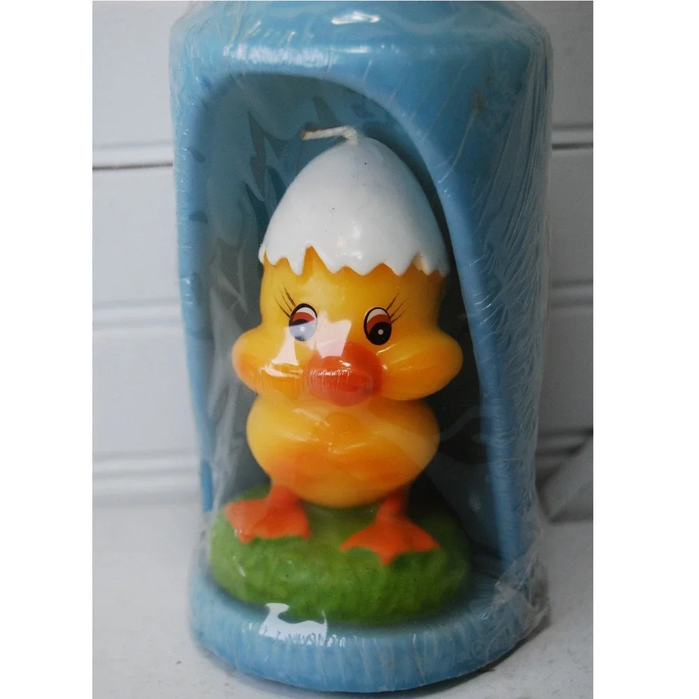 New Vintage Easter‎ Candle Baby Duck Duckling Hatching 7 inch tall Spring Decor